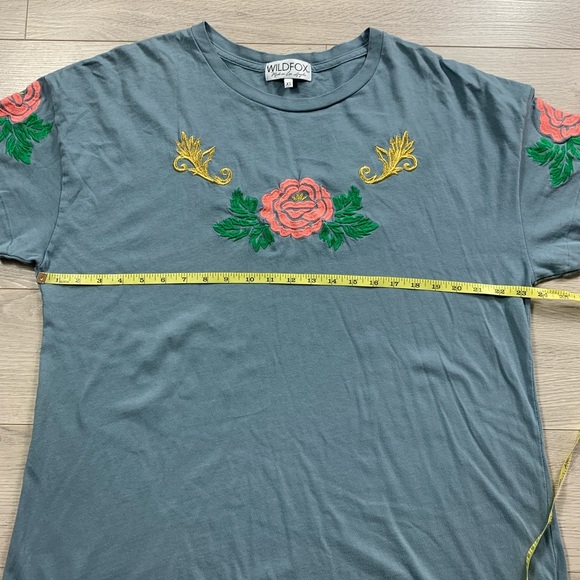Wildfox Couture Oversized Indigo Rose Embroidered T-Shirt Dress in Vision Blue - Picture 9 of 11
